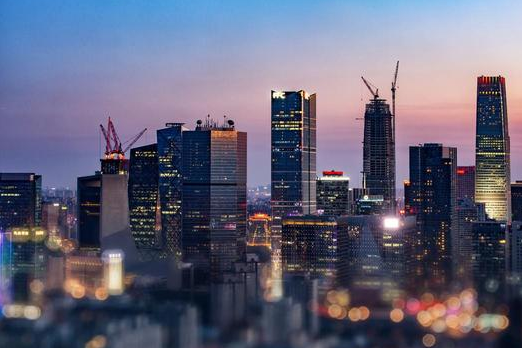 暴跌60%！“閩系房企”復(fù)牌成仙股，因?qū)徲?jì)原因停牌近五年之久