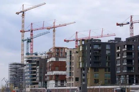 單月180億拿地的融創在焦慮什么？